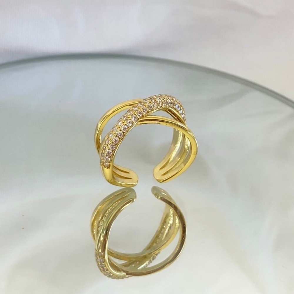 Gold Cross Over Ring
